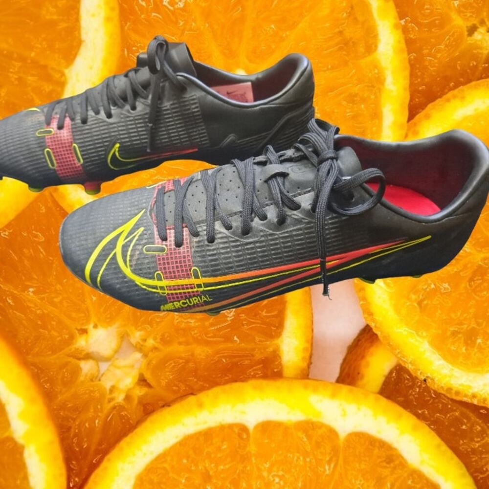 Nike Mercurial Cleats Black with Yellow and Orange Accents Size‎ 6.5